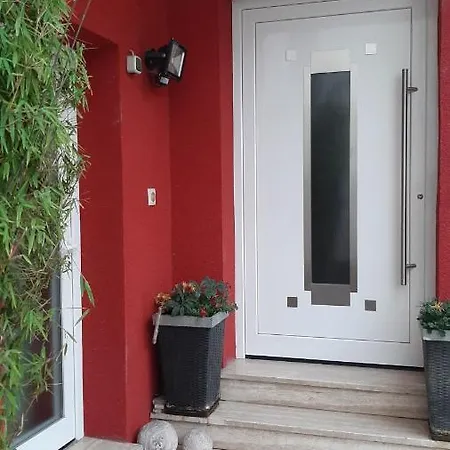 Moderne Altstadt-ferienwohnung Апартаменты *